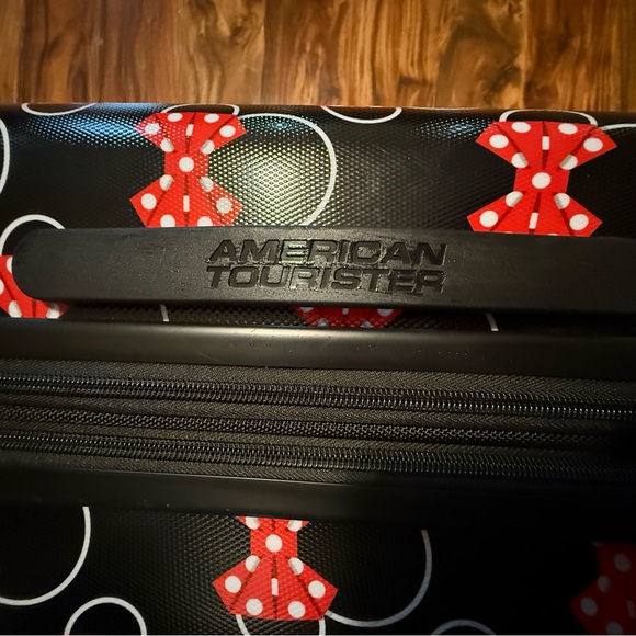 NWOT American Tourister Disney Minnie Mouse Hardside Spinner Luggage - 21” - Picture 11 of 15